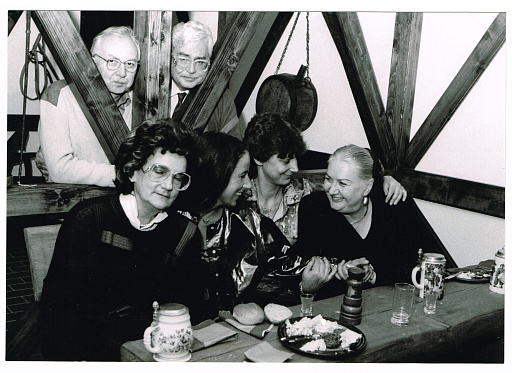 Щербаковы Борис Валентинович и Зоя Анатольевна с друзьями